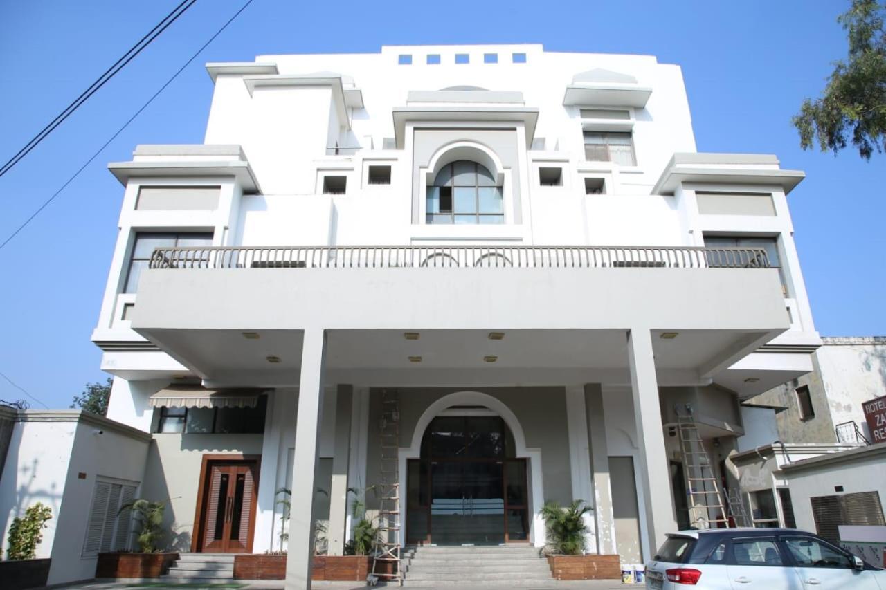 Hotel Rajmahal 모라다바드 외부 사진