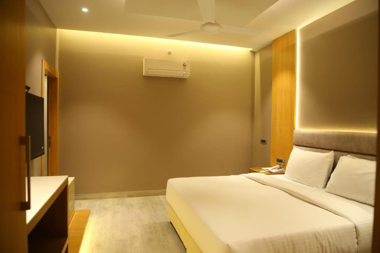 Hotel Rajmahal 모라다바드 외부 사진