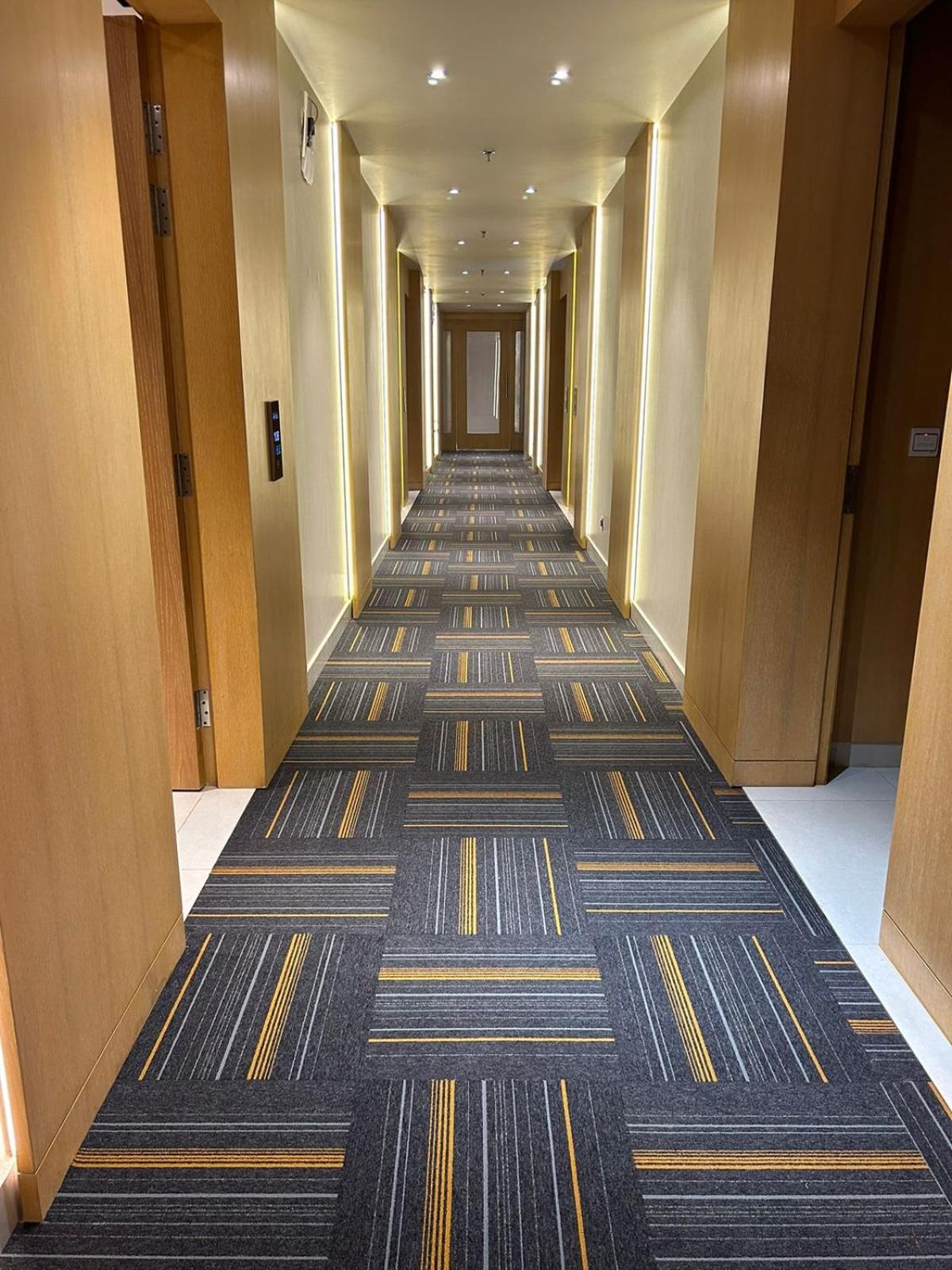 Hotel Rajmahal 모라다바드 외부 사진