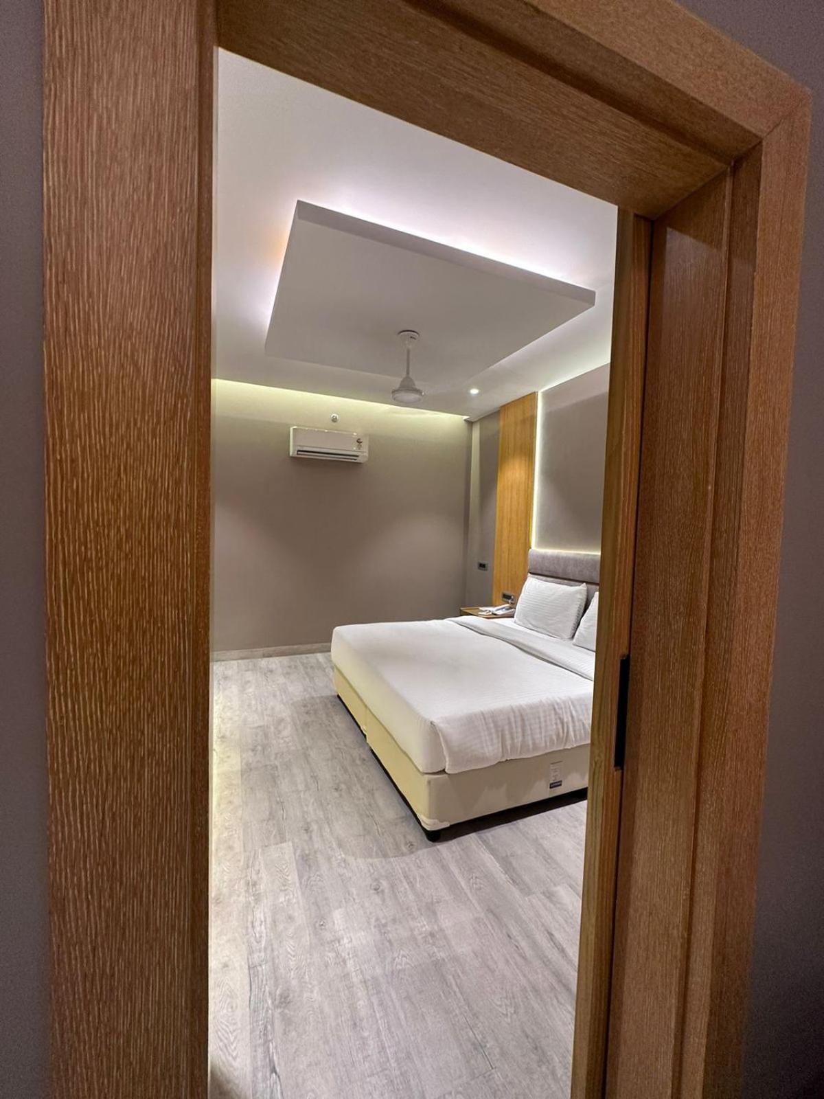 Hotel Rajmahal 모라다바드 외부 사진
